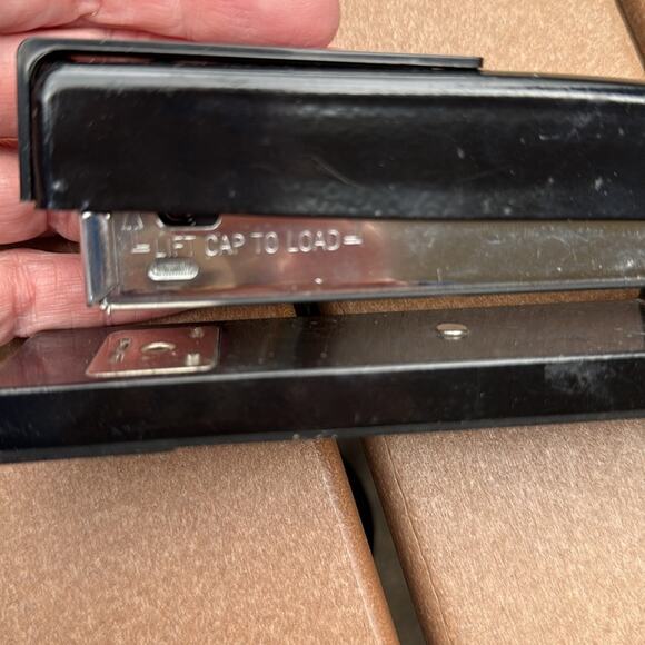 Swingline Black Stapler Metal - Picture 3 of 4